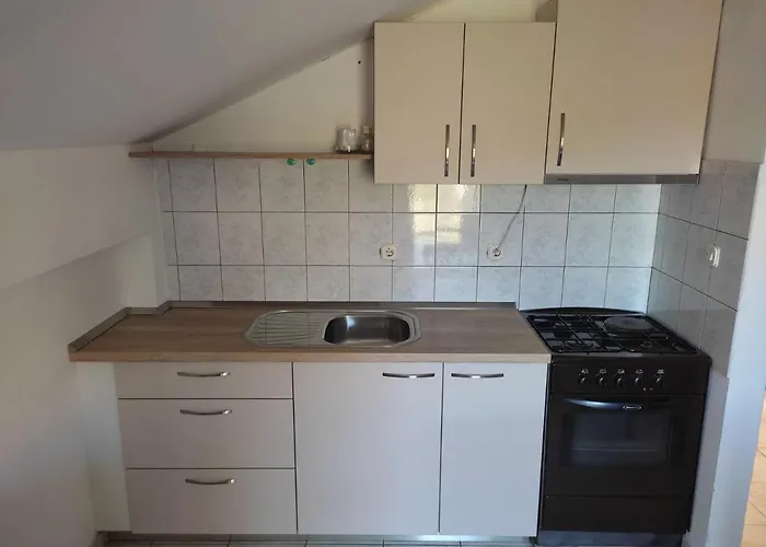 Dunja Hvar * Ivan Dolac