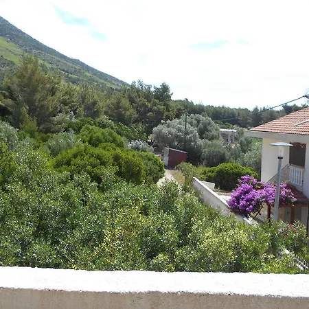 公寓 Dunja Hvar 伊万多拉克