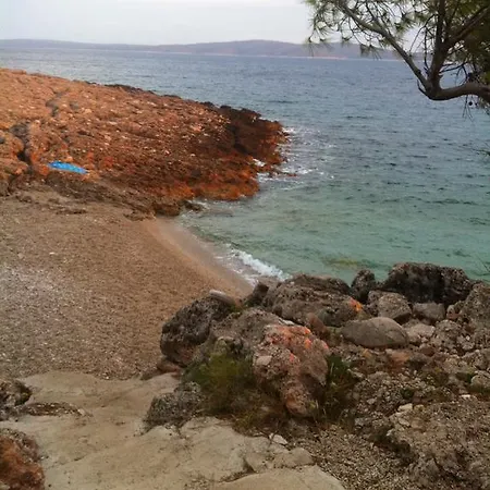 Dunja Hvar * איוואן דולץ